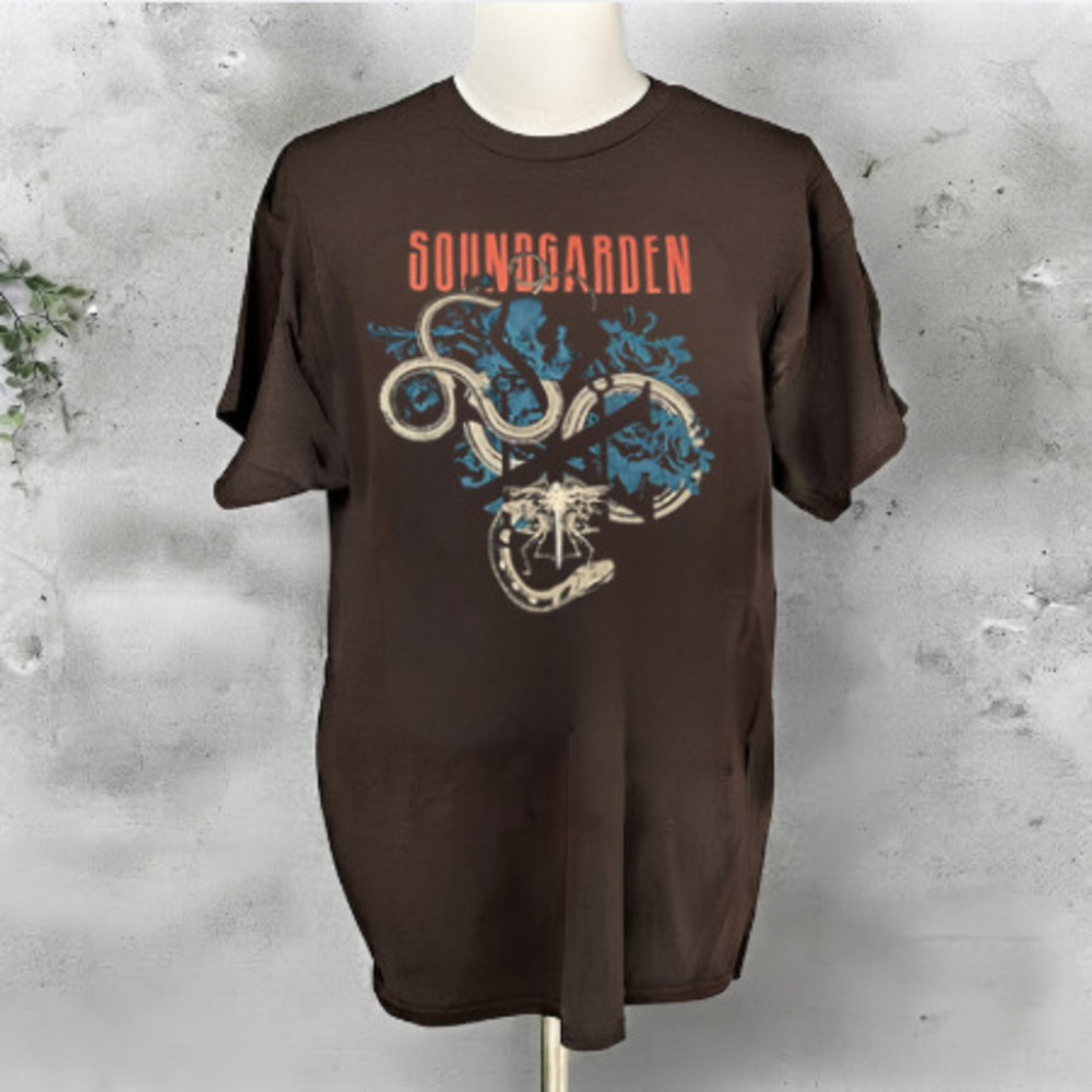 Soundgarden Snake Abstract Grunge Rock Band Vintage Dark Brown T-Shirt